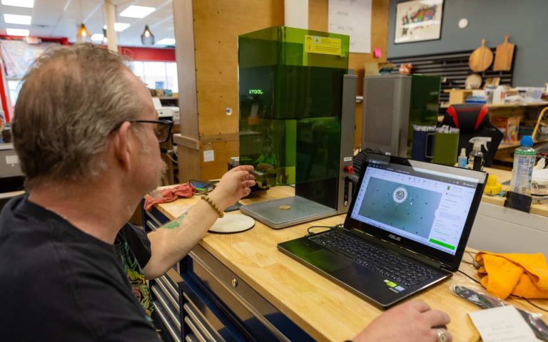 Kenosha services, downtown Kenosha businesses, Southeast Wisconsin tourism